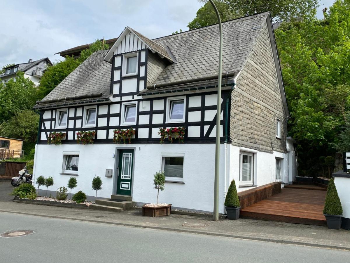 Ferienhaus Sauerland-Traeume 슈말렌부르크 외부 사진